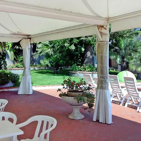 Apartment Miramare Ili01386 Cye *