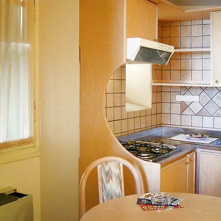 Apartment Miramare Ili01386 Cye